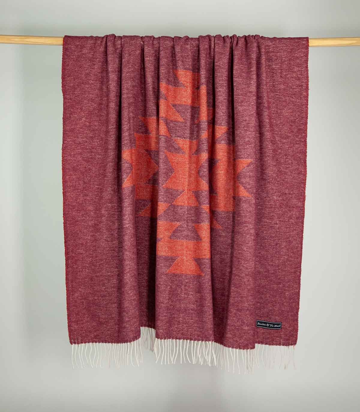 Backsattit Maya Purple Throw Blanket